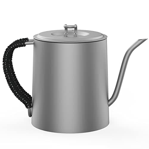 <think>
Okay, the user wants me to revise the product title for a titanium swan-neck kettle. The original title is in Fr