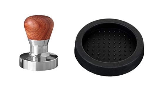 Scarlet Espresso Tamper | Ergonomique et Precision pour Barista - Manche en PVC ou Bois Précieux - Base Acier Inoxydable