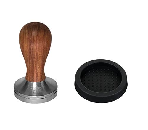 Scarlet Espresso Tamper Classique avec Manche Ergonomique en Bois Précieux pour Baristas et Amateurs d’Expresso Parfait
